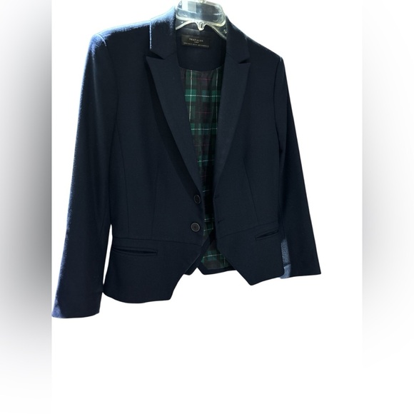 Elegant Navy Blazer with Plaid Lining - Picture 2 of 4